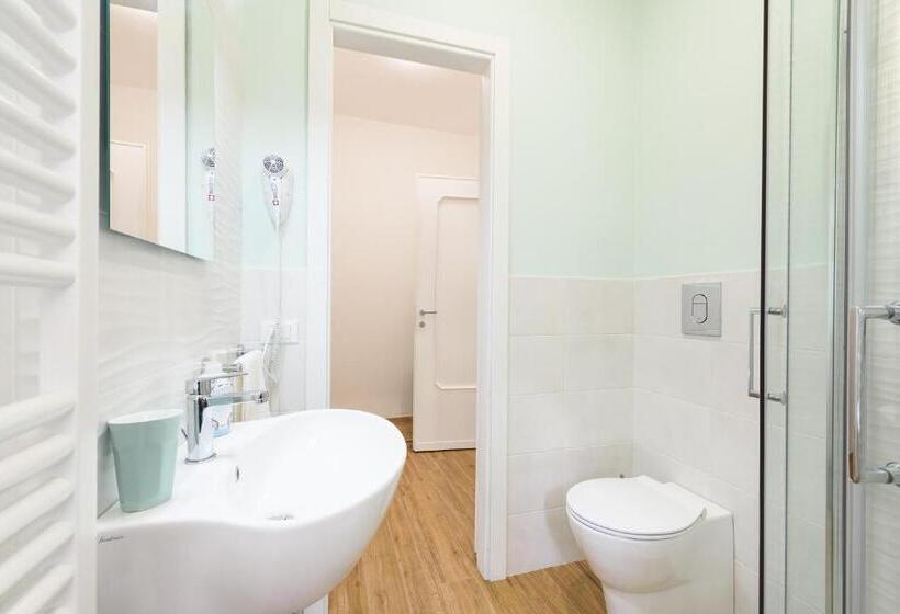 اتاق لوکس با تخت بزرگ, Guest House Piana Degli Albanesi