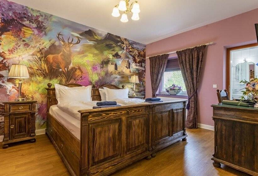 חדר סטנדרט, The Little Britain Inn Themed Hotel One Of A Kind In Europe