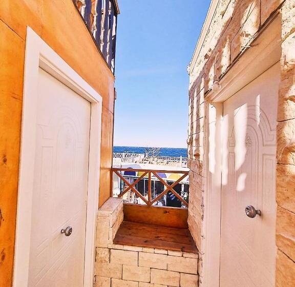 ویلای 1 خوابه با چشم‌انداز دریا, The Spot Villa