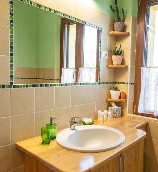 غرفة سوبيريور ثلاثية, La Casa Del Sole