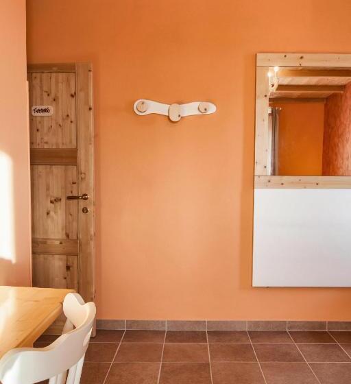 غرفة سوبيريور ثلاثية, La Casa Del Sole