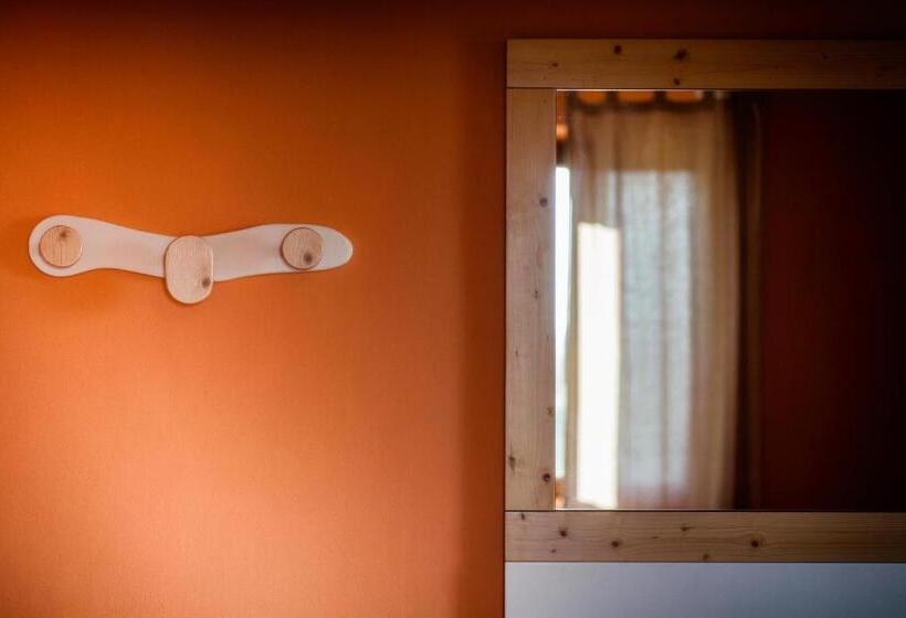 غرفة سوبيريور ثلاثية, La Casa Del Sole