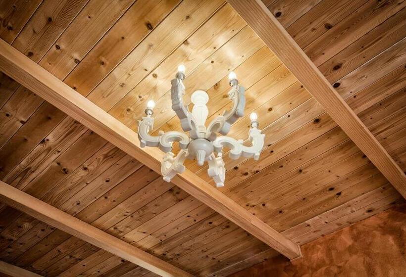 غرفة سوبيريور ثلاثية, La Casa Del Sole