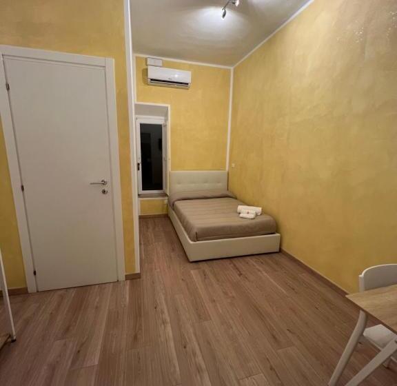 اتاق استاندارد یک نفره, Butterfly B&b