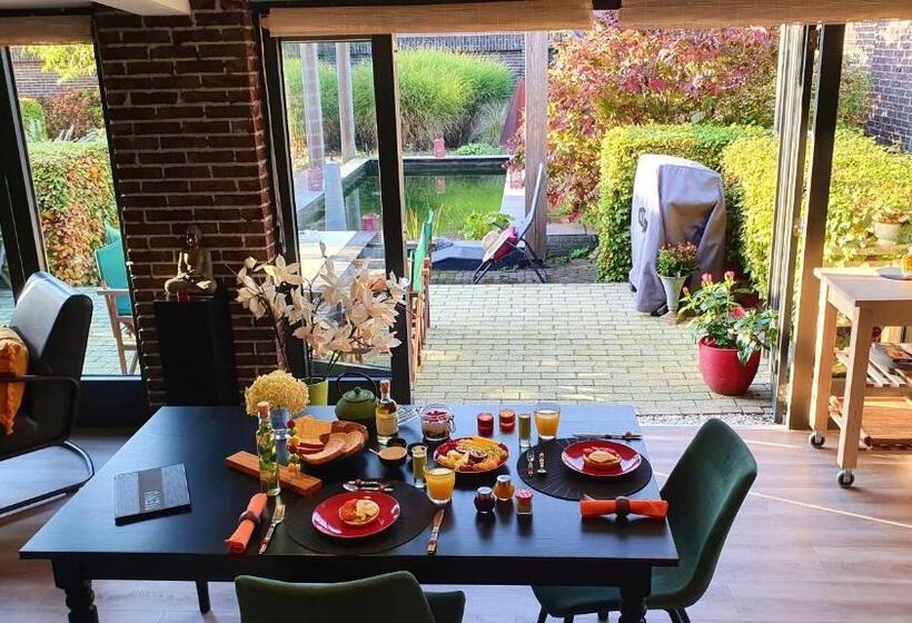 سوییت لوکس, Downtown Hideaway, B&b Grand Deluxe