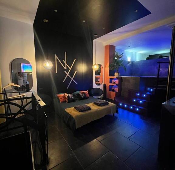 带1个卧室的公寓, Nyx Suite D’exception