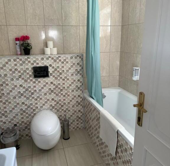 Deluxe Rum, Jager Guesthouse