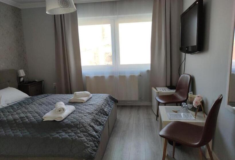 Deluxe Rum, Jager Guesthouse