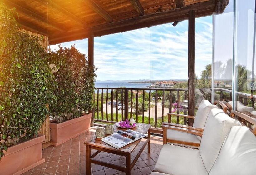 غرفة ديلوكس مطلّة علي البحر مزوَّدة بشُرفة, Karamare