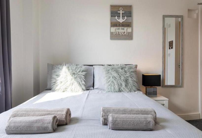 Номер Стандарт, Megs Island Guest House