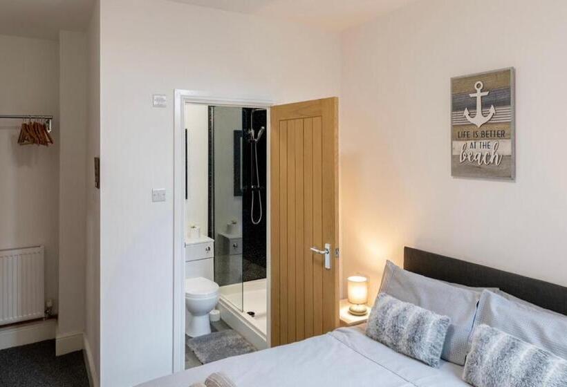 Номер Стандарт, Megs Island Guest House