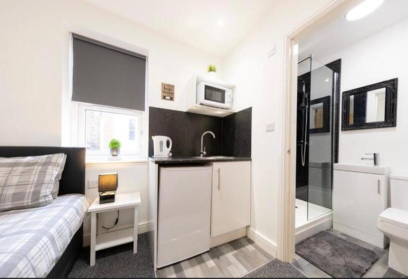 スタンダードシングルルーム, Megs Island Guest House