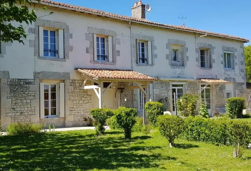 ガーデンビュースタンダードルーム, Domaine De Pelouaille   Chambre D Hôtes