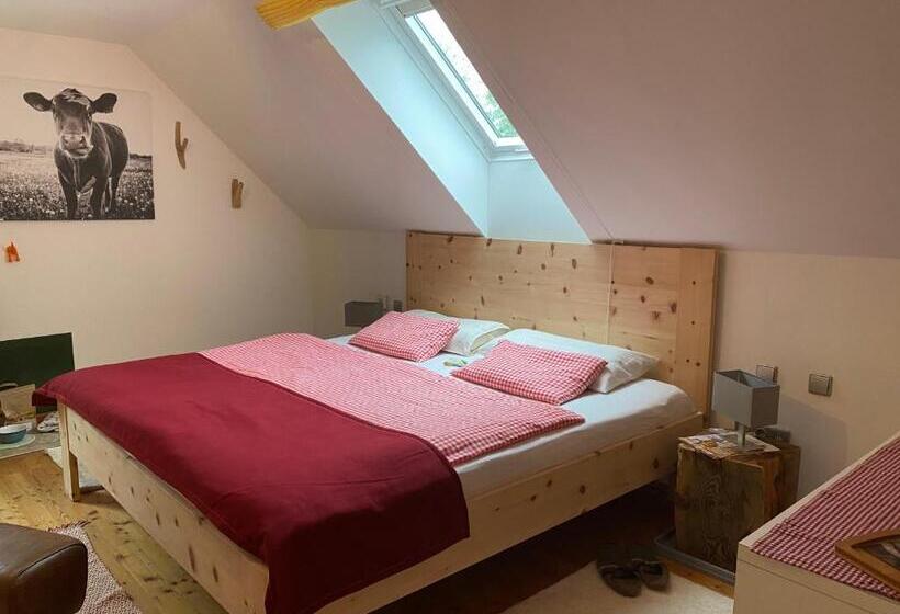 Standard room with outdoor bath, Naturforsthaus Gartenblick Für Hunde Und Naturverbundene Menschen