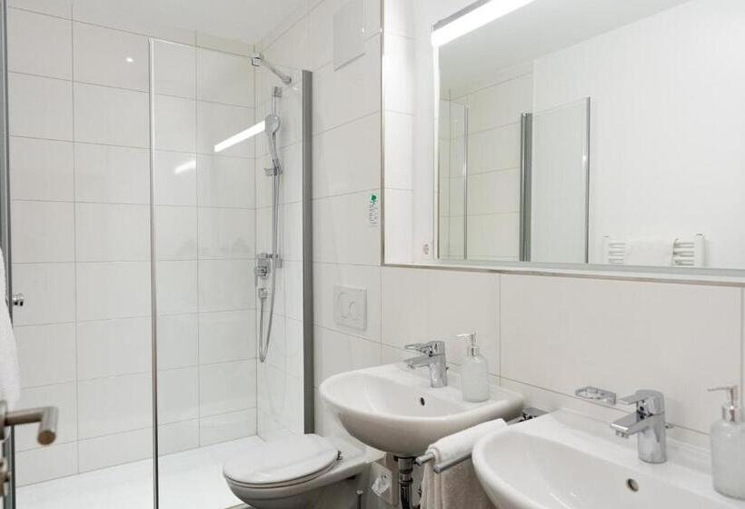 スタンダード４人部屋, La Fleur