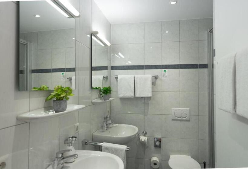 スタンダード４人部屋, La Fleur