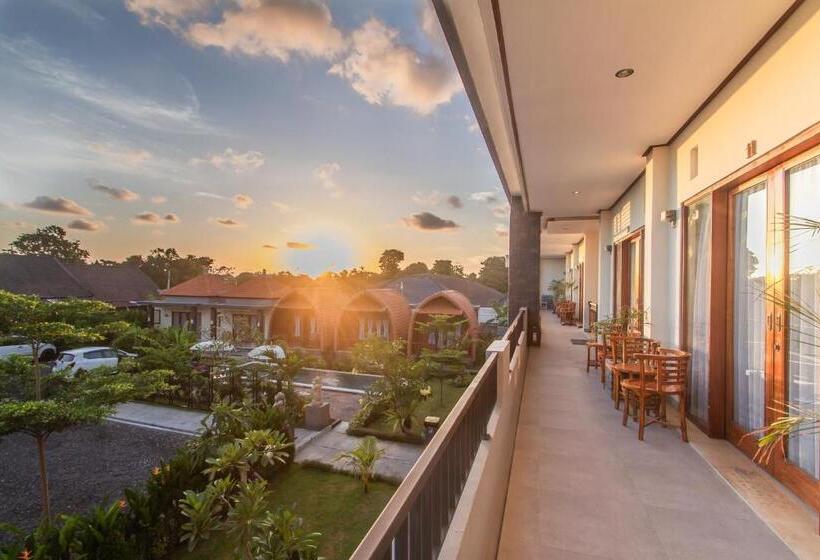 חדר דלוקס, Mailaku House