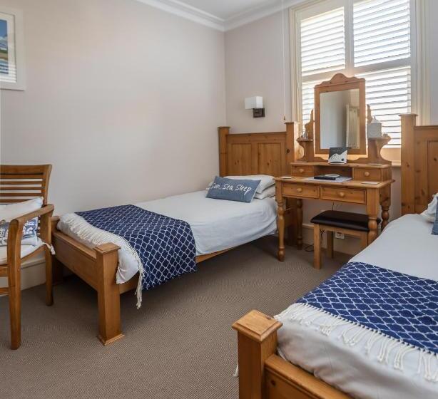 חדר סטנדרט, Cranborne House