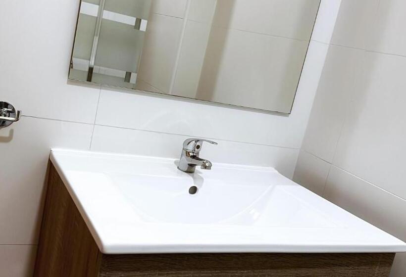 اتاق استاندارد, Iturriaga Ostatua Self Check In