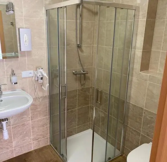 Appartamento 2 Camere da Letto, Apartmány Krupka