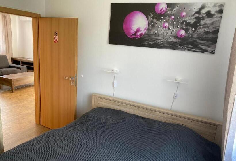 דירת שני חדרים, Apartmány Krupka