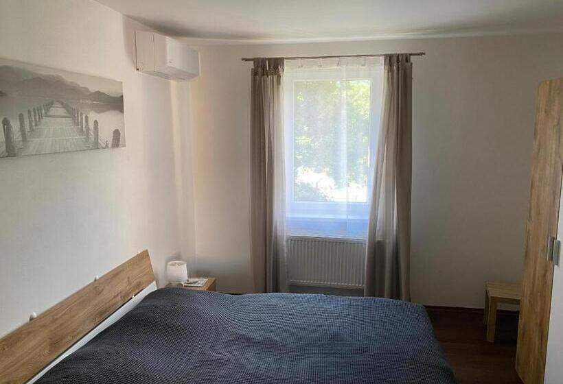 Apartamento Deluxe 1 Dormitório, Apartmány Krupka