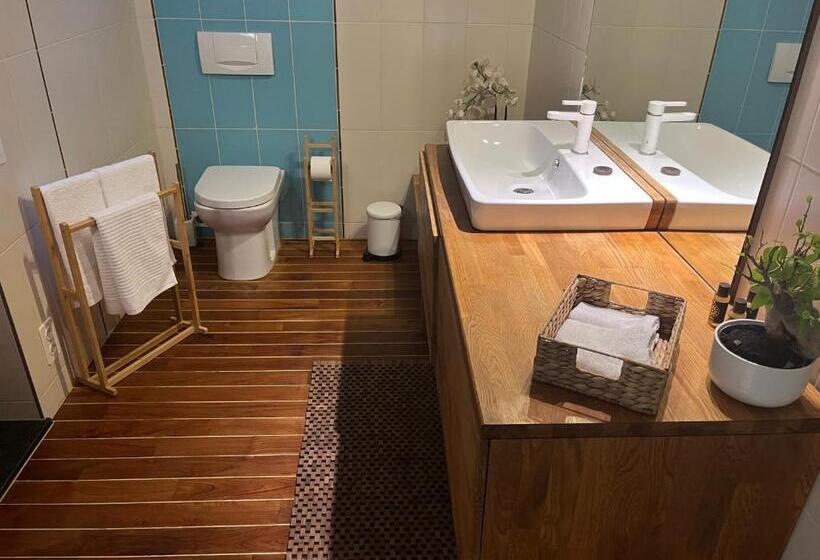 2 Bedrooms Apartment Mountain View, Family Suite With Garden And Amaizing View To Lugano