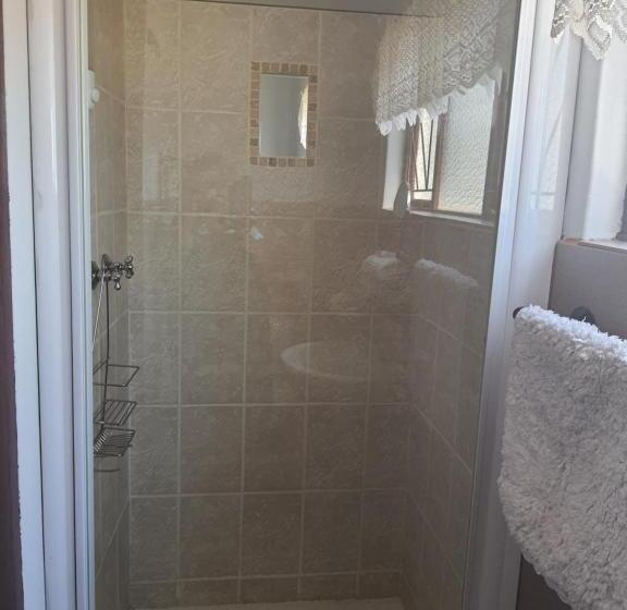 スタンダードルーム, Flight Inn