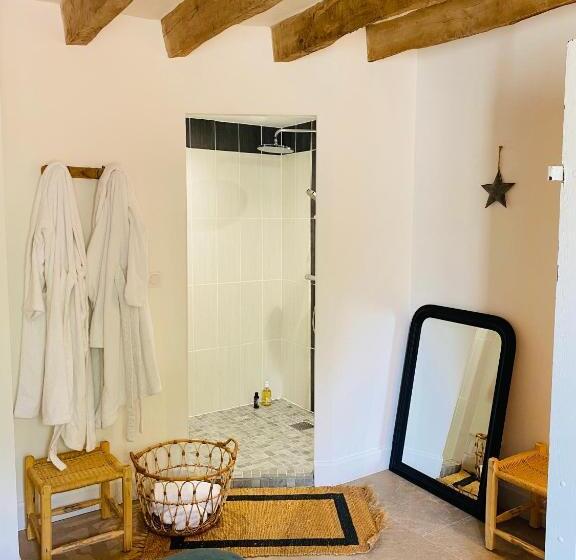 스탠다드 룸, Gîte Verveine Bain Nordique Jacuzzi L écrin De Verdure Chinon