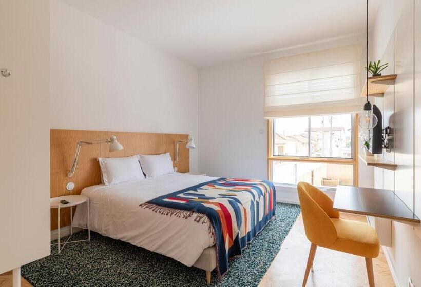 Camera Standard, Casa D´avó Dalina