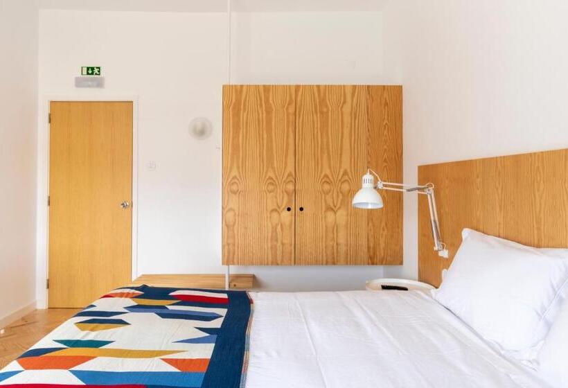 Camera Standard, Casa D´avó Dalina