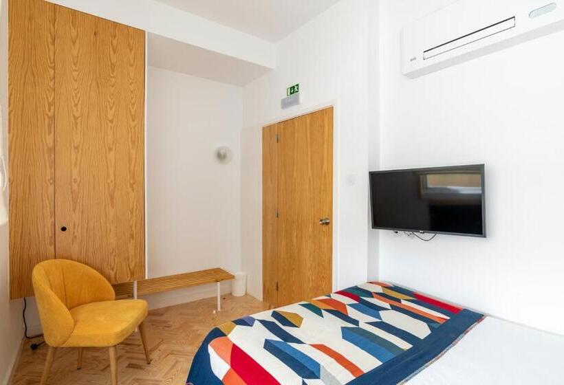 Camera Standard, Casa D´avó Dalina