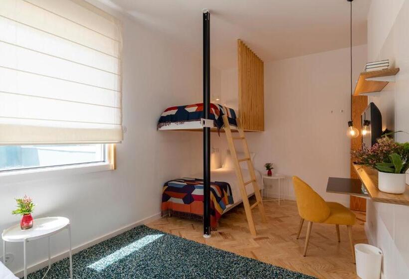 Camera Tripla Basic, Casa D´avó Dalina