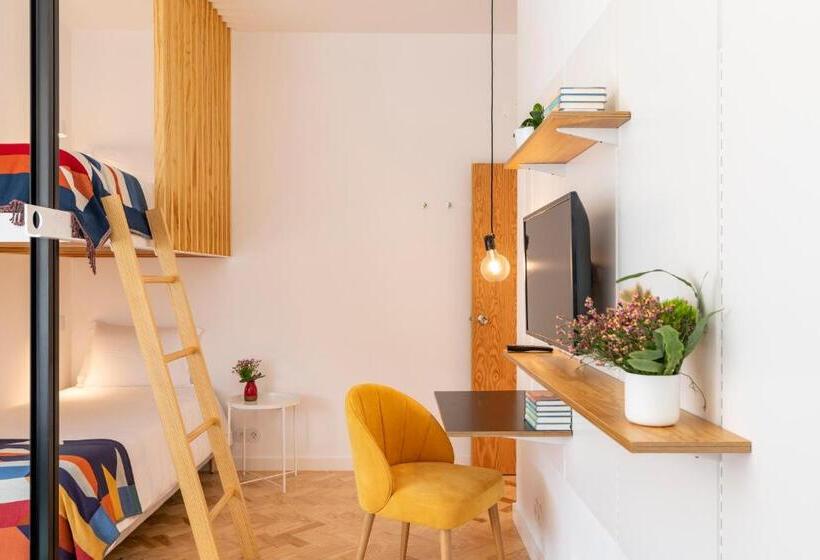 Camera Tripla Basic, Casa D´avó Dalina