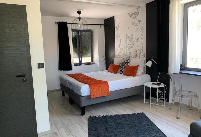 Трехместный Номер Стандарт Вид на Сад, La Petite Maison 1933