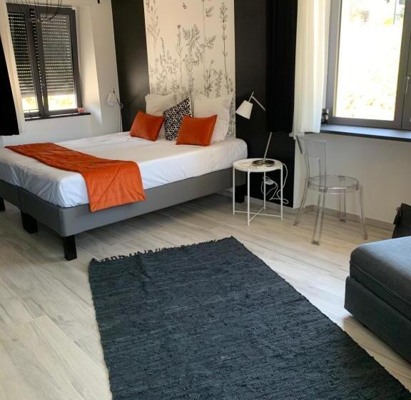 Трехместный Номер Стандарт Вид на Сад, La Petite Maison 1933