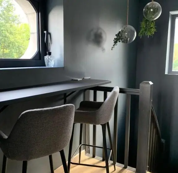 سوییت خانوادگی, La Petite Maison 1933