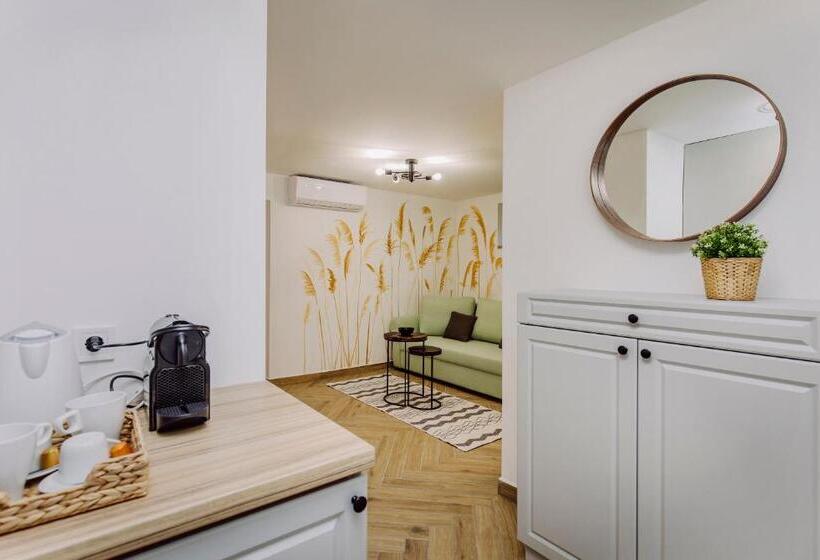 スタンダードインサイドビュールーム, Nádas Center Home Badacsony