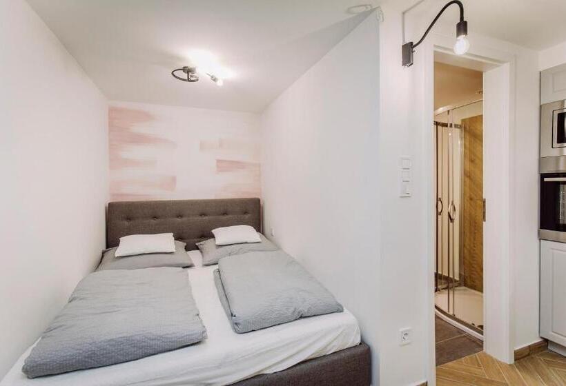 デラックスルーム, Nádas Center Home Badacsony