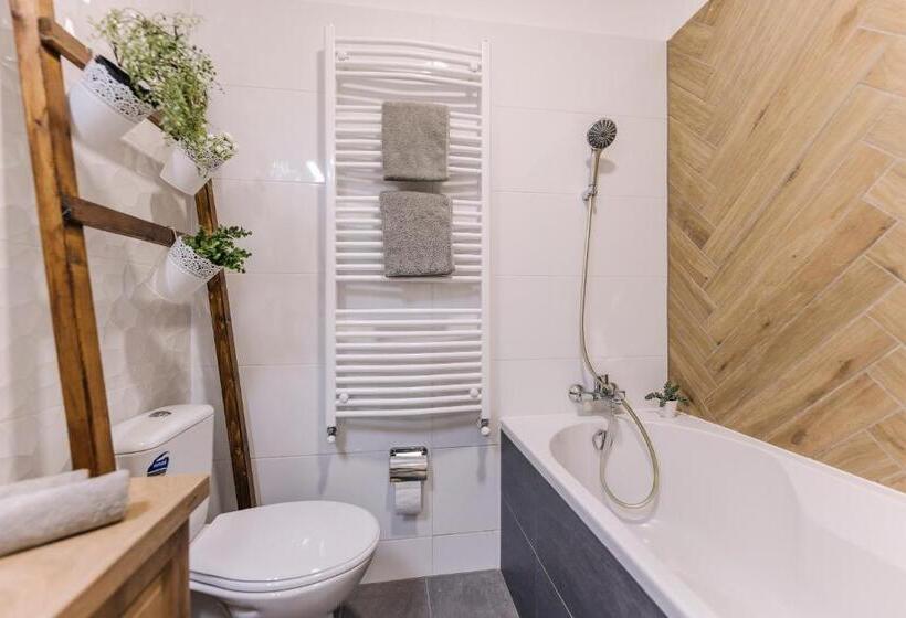 Апартаменты 2 Спальни, Nádas Center Home Badacsony
