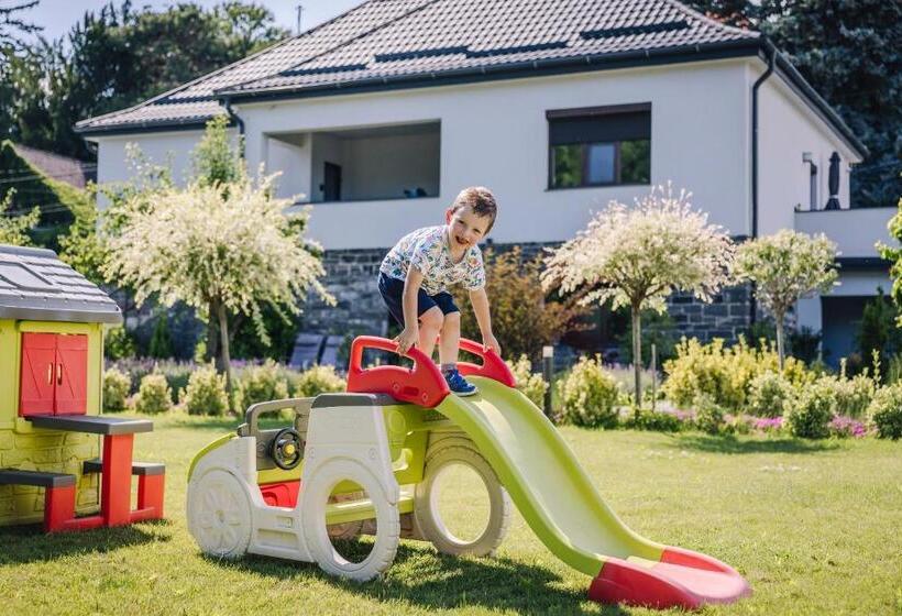 1ベッドルームハウス, Nádas Center Home Badacsony