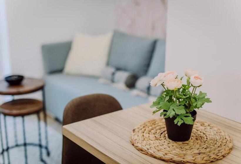 デラックスルーム, Nádas Center Home Badacsony