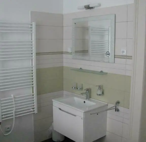 اتاق اکونومی با حمام مشترک, Villa Dagmar