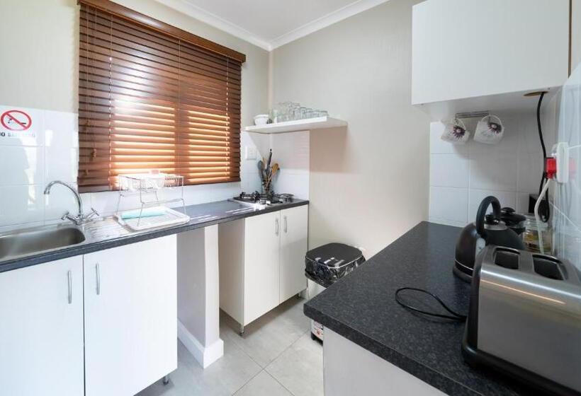 Шале 1 Спальня, Equestre Bnb