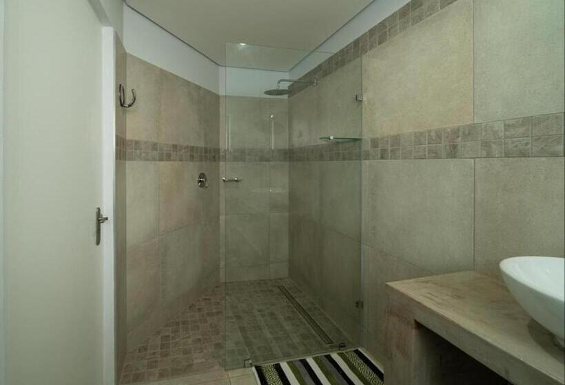 Люкс, Equestre Bnb