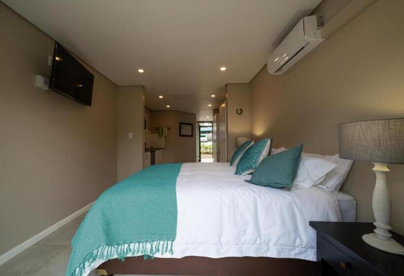 Люкс, Equestre Bnb