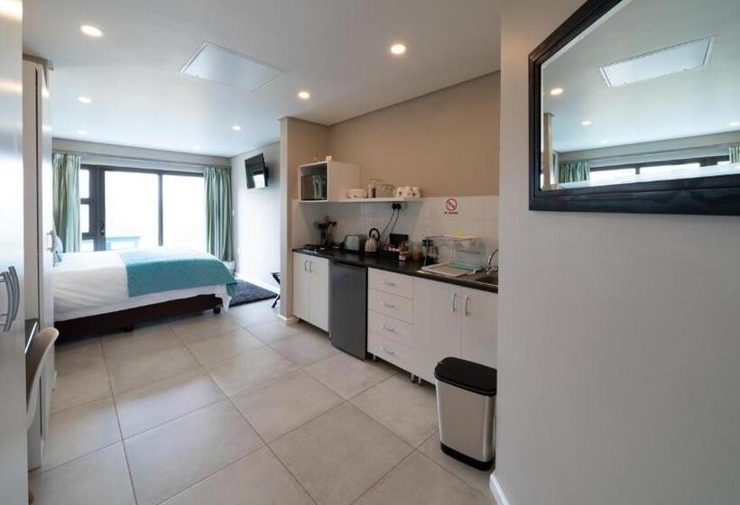 سوییت, Equestre Bnb