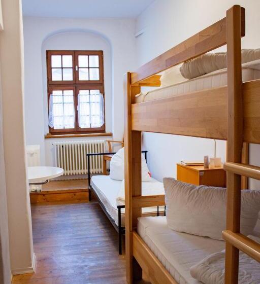 Номер Стандарт Трехместный, Cvjm Peregrinus Herberge