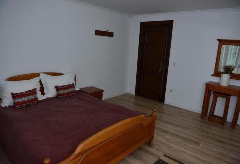 Номер Deluxe, Dumbrava