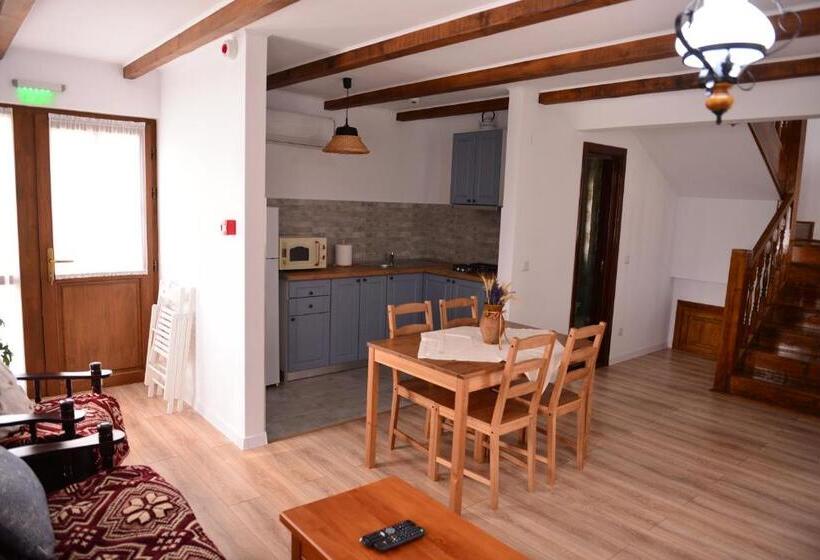 Апартаменты 2 Спальни, Dumbrava